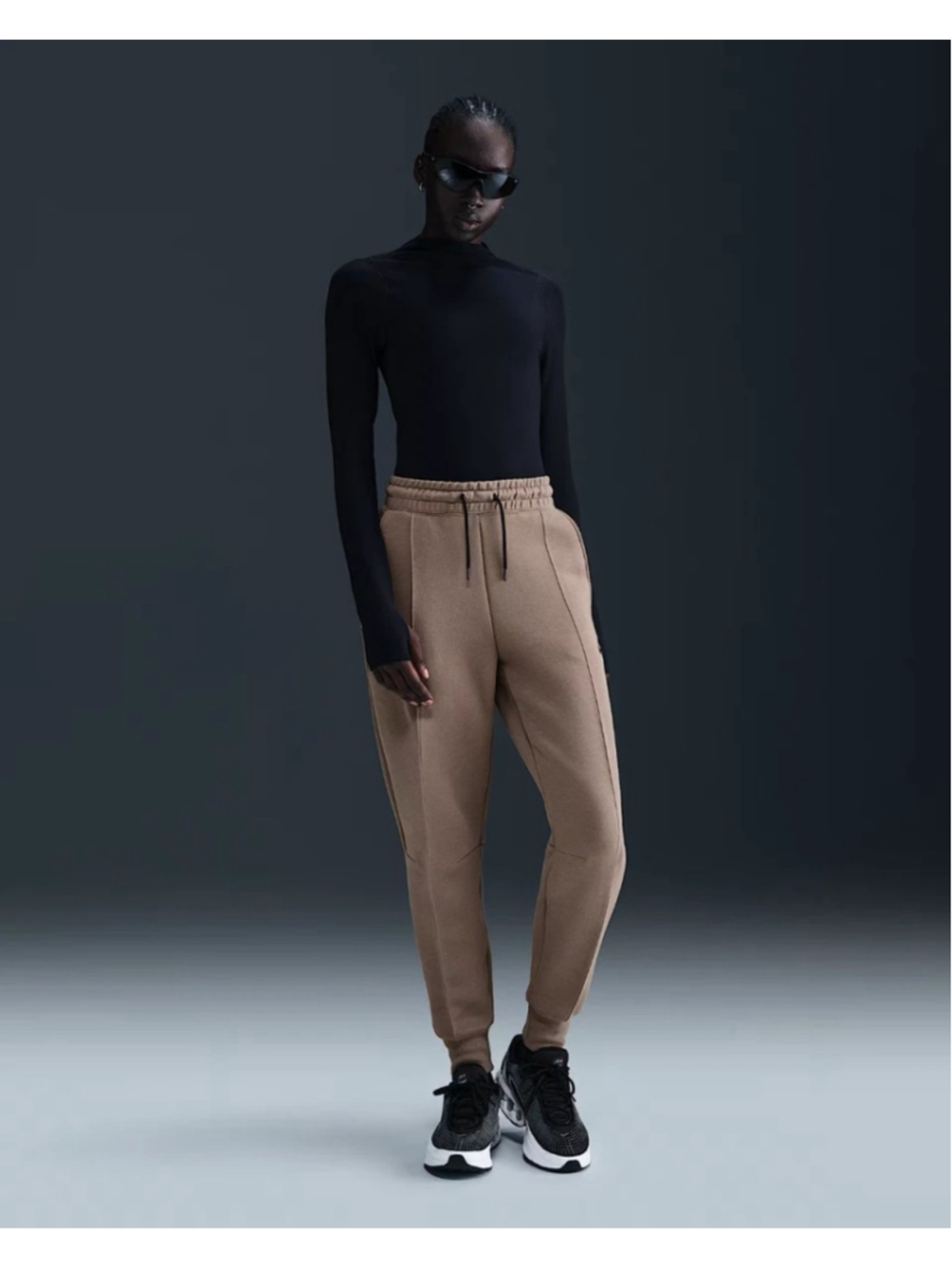 Nike Tech Fleece Mid Rise Joggers Pants Brown Women's Size Large FB8330-233